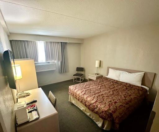 Heritage Inn Hotel & Convention Centre - Saskatoon Exterior photo