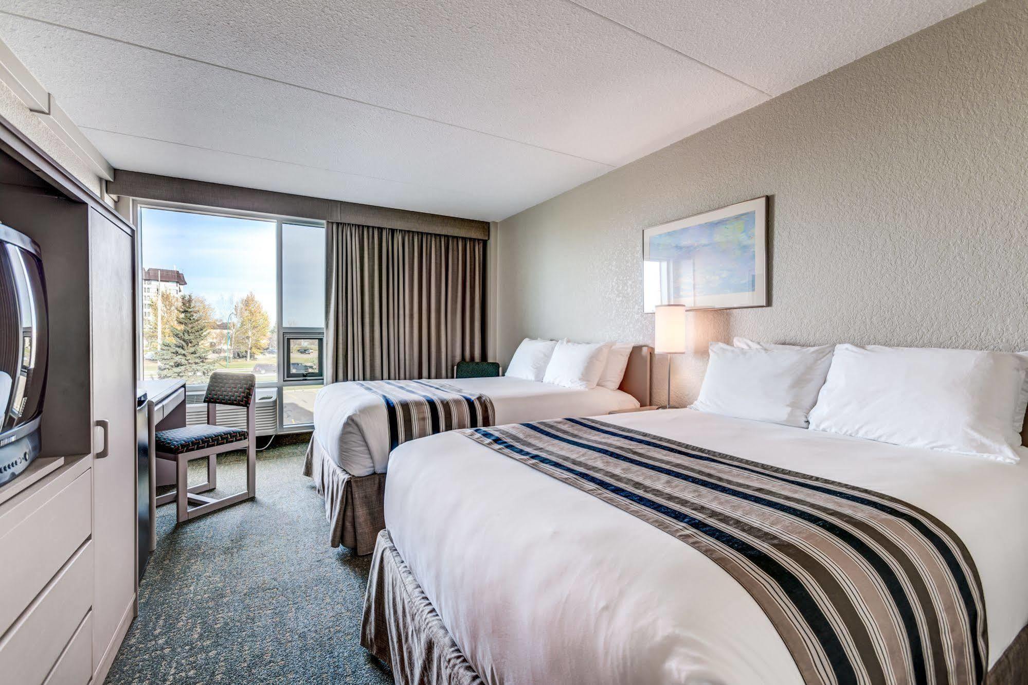 Heritage Inn Hotel & Convention Centre - Saskatoon Exterior photo